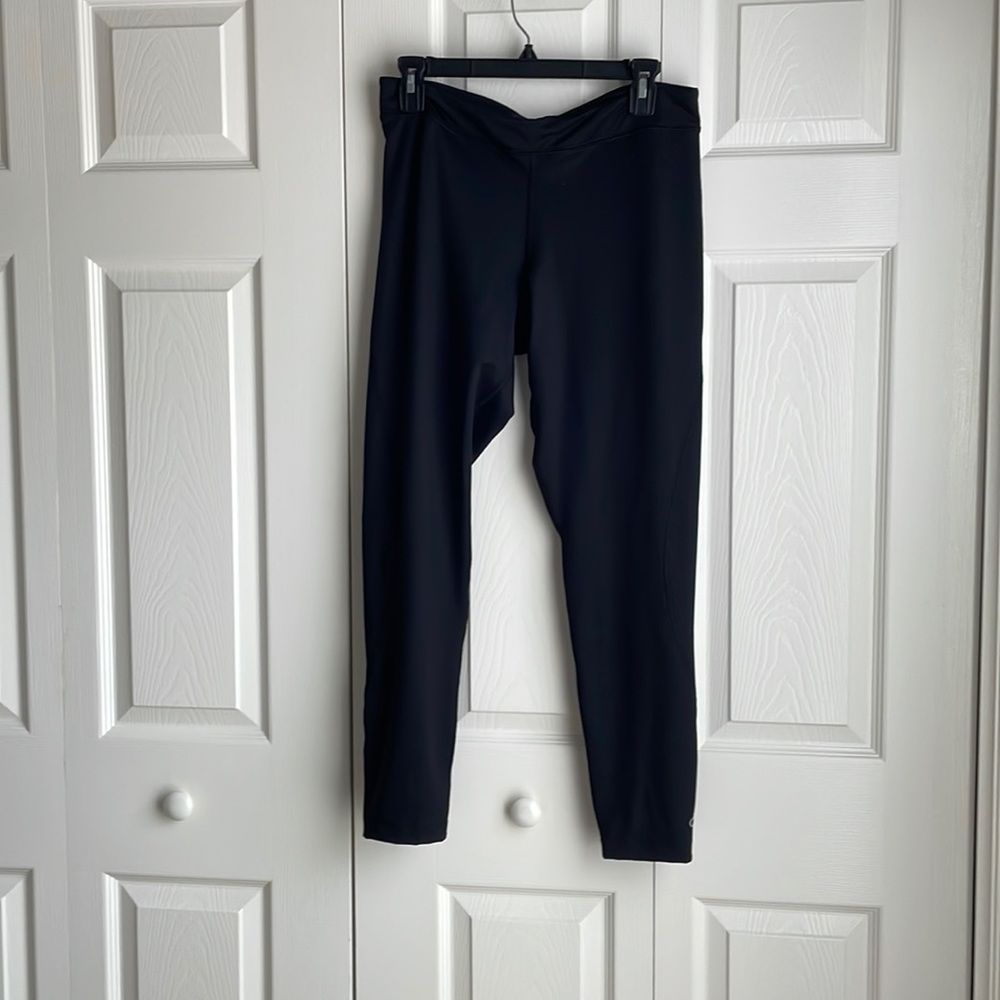 Woman’s Champion  Powertrain Fitness Pants.